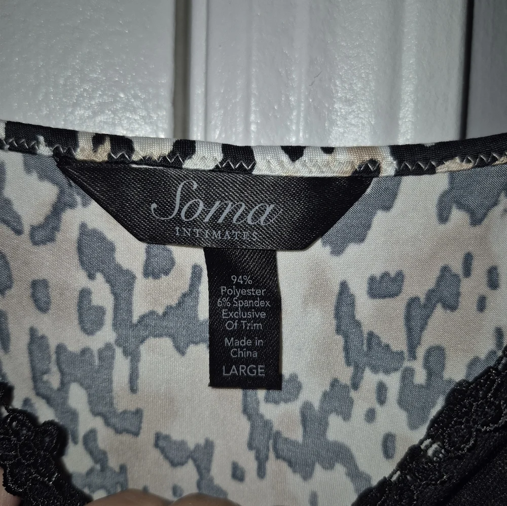 Soma Size Large Animal Print Nightgown with Lace
